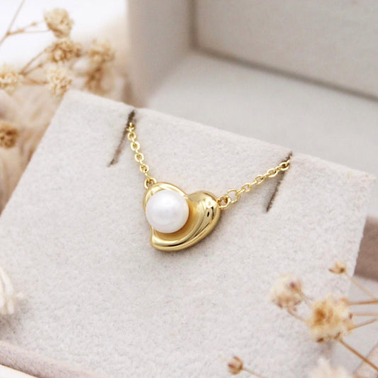 Corina Pearl Necklace