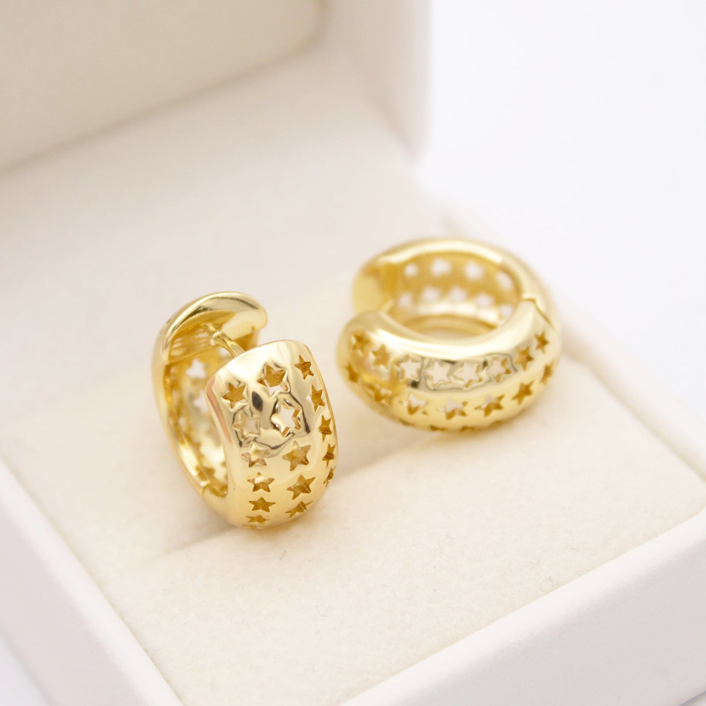 Cinthya Huggie Earrings