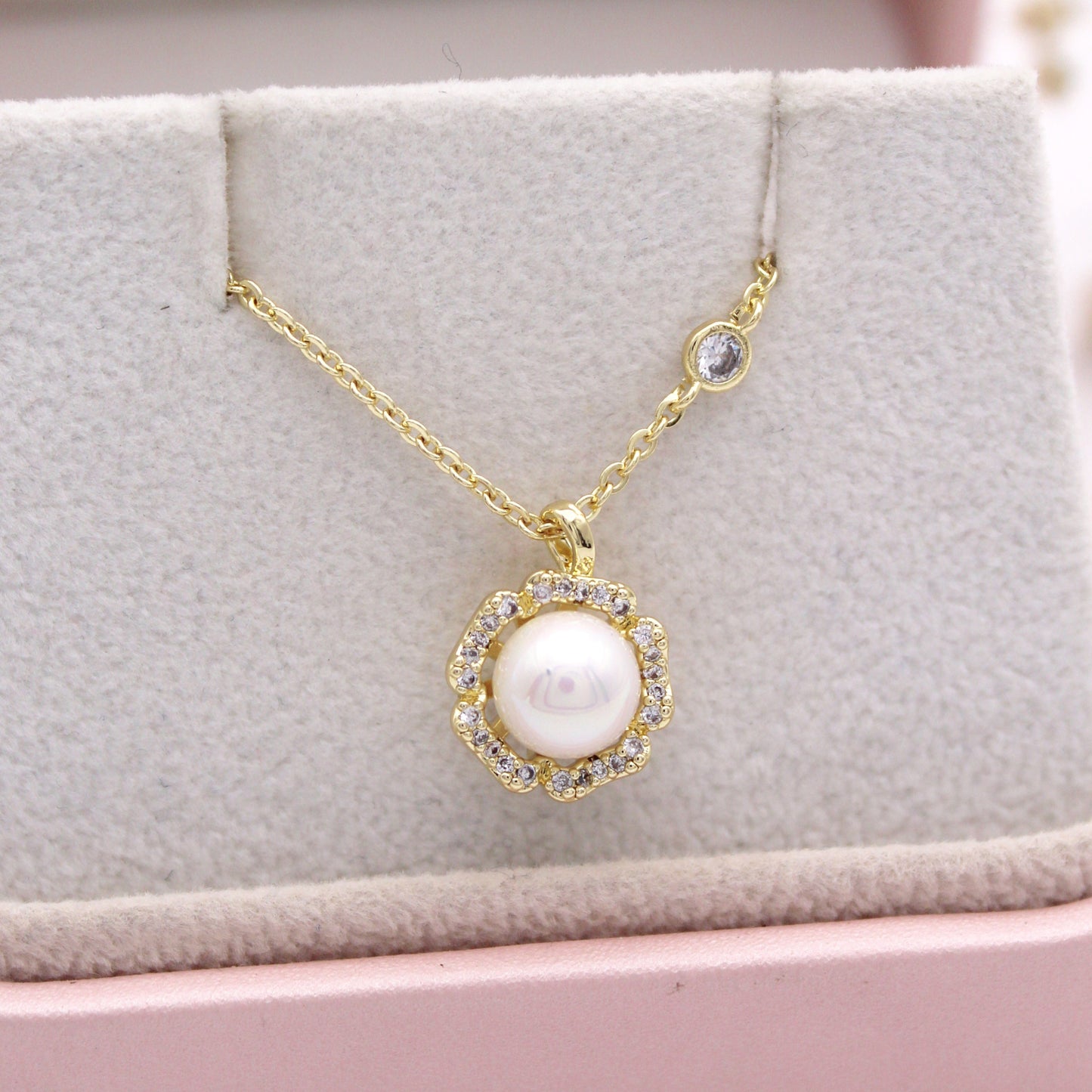 Azahara Pearl Necklace