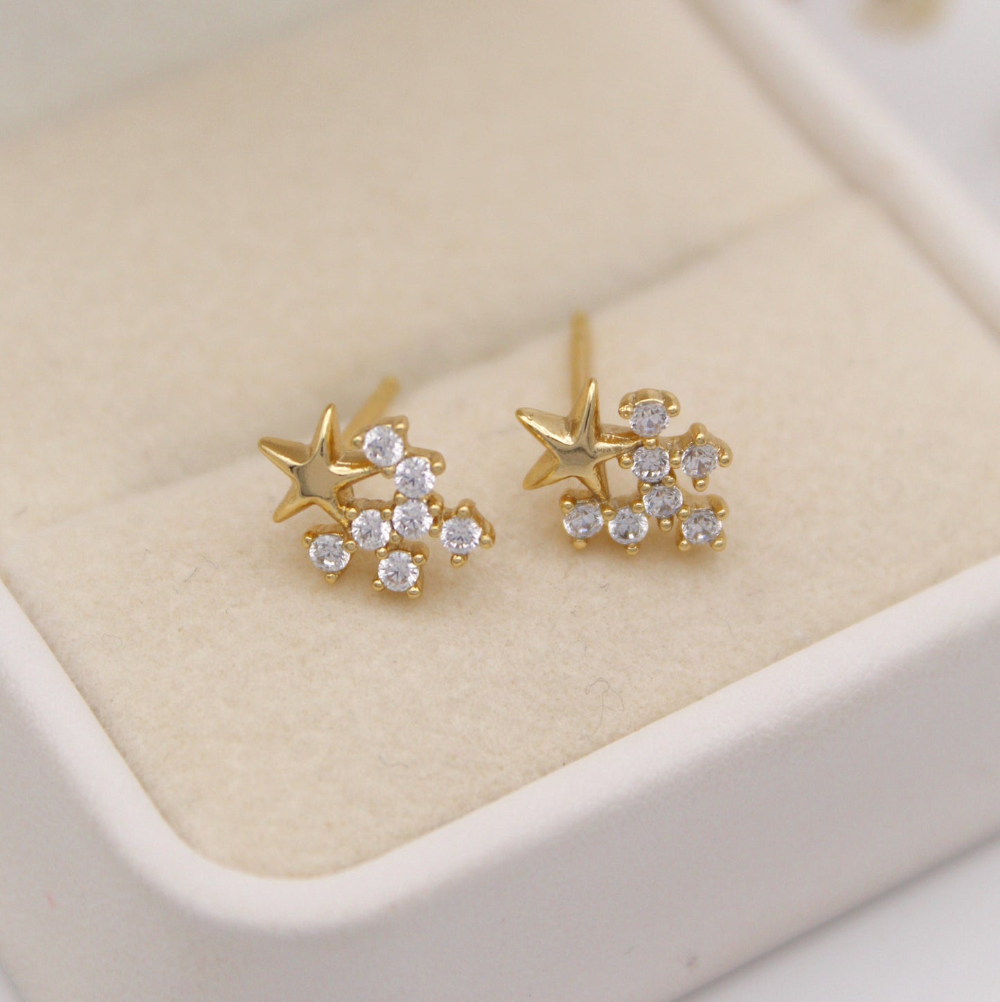 Almudena Stud Earrings