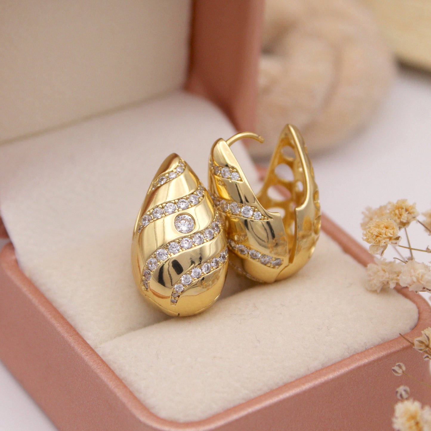 Hilda Hoop Earrings
