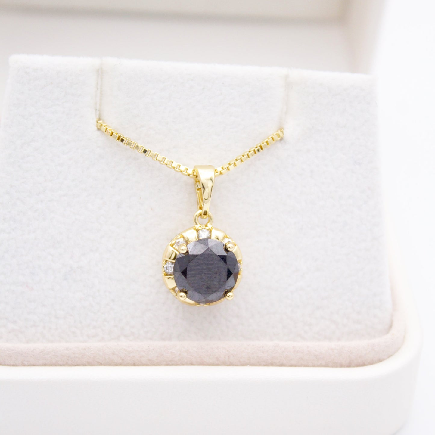 Amnette Necklace- Negro