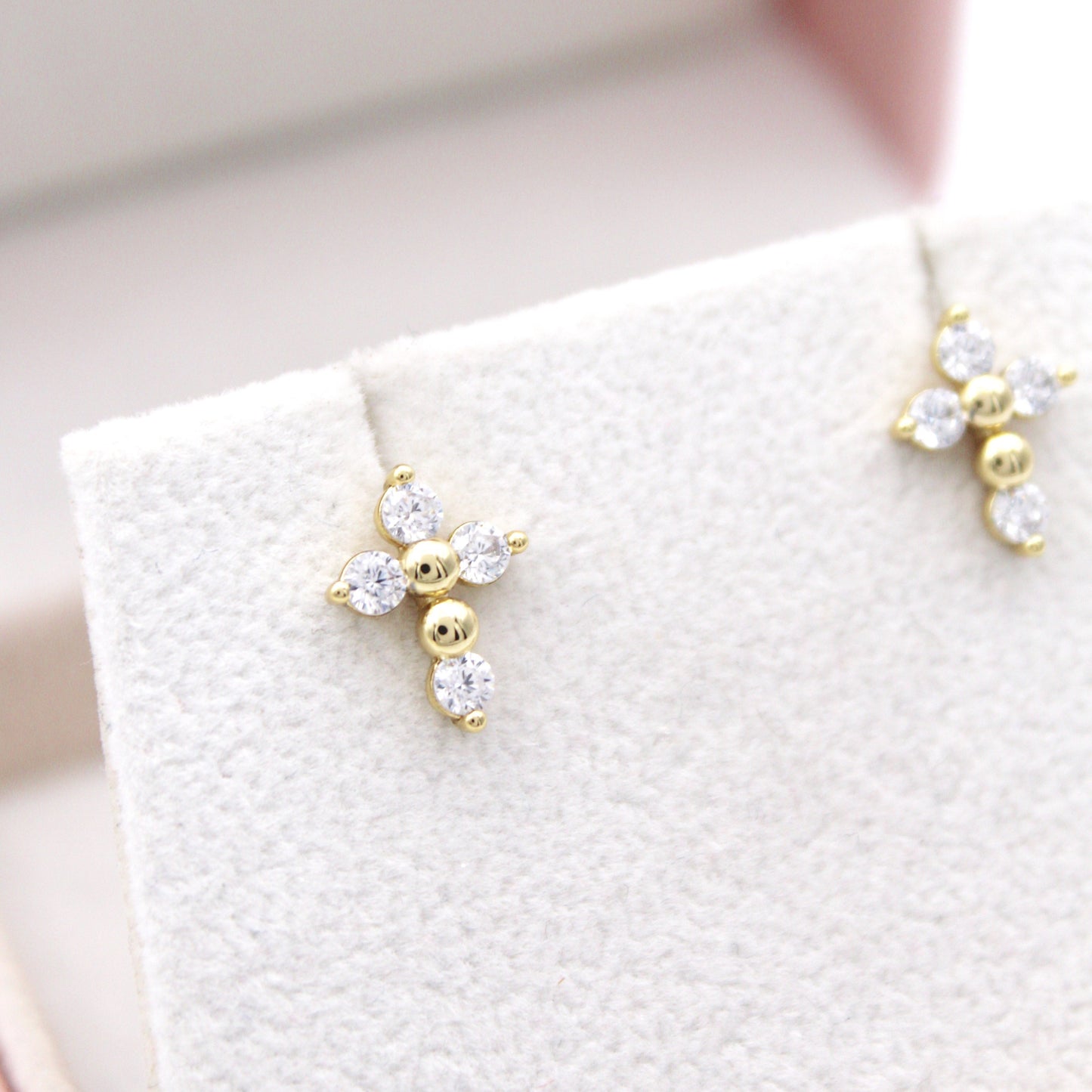 Carito Cross Stud Earrings