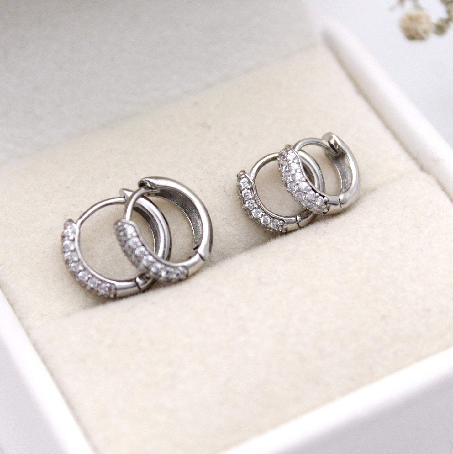 Althea Silver Mini Piercing Earrings (4 mm )