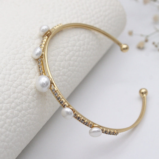 Adalet Pearl Bangle