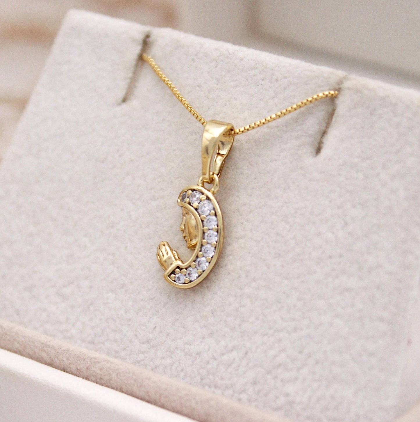 Virginia Virgen Necklace