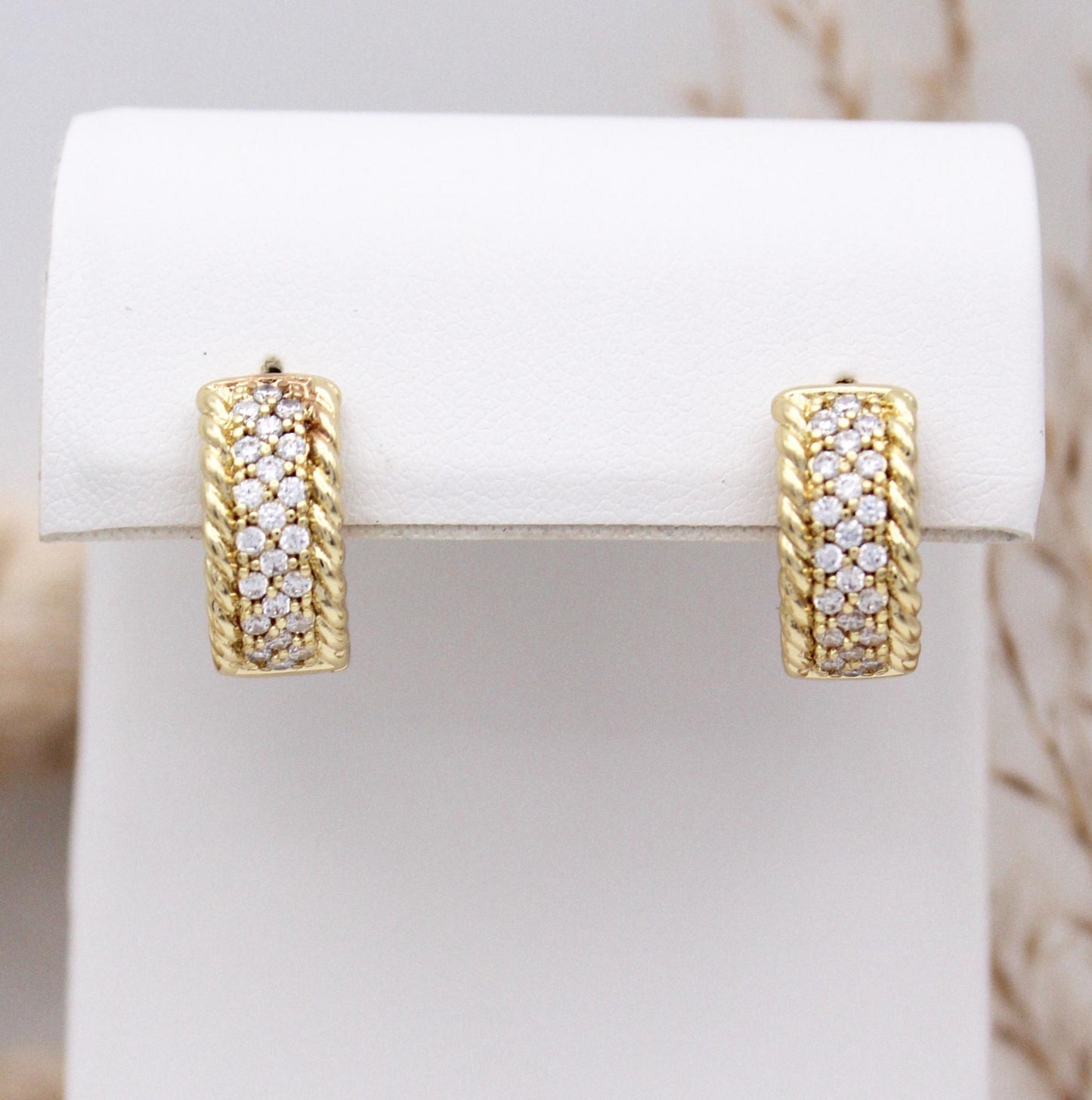 Artemisa Huggie Earrings
