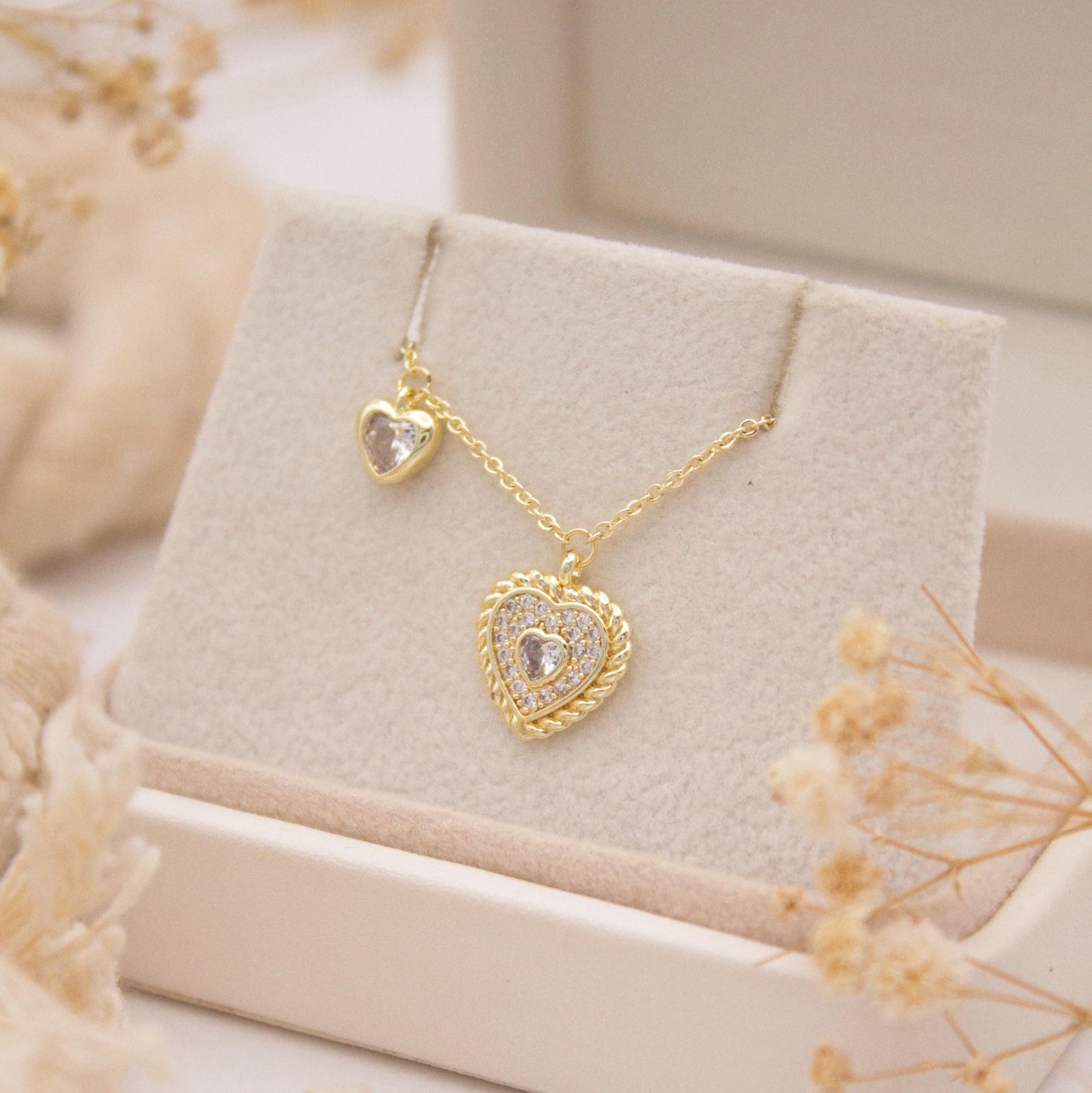 Arlet Necklace