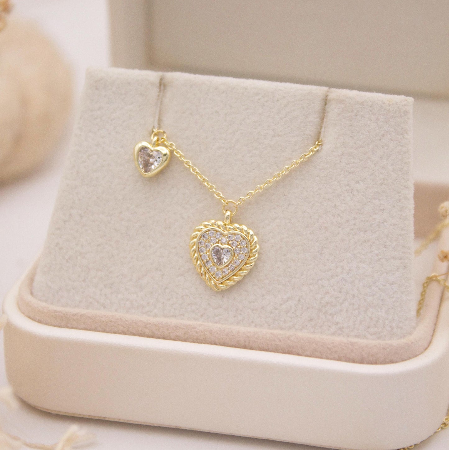 Arlet Necklace