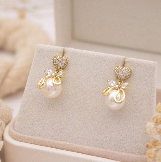 Almira Pearl Stud Earrings