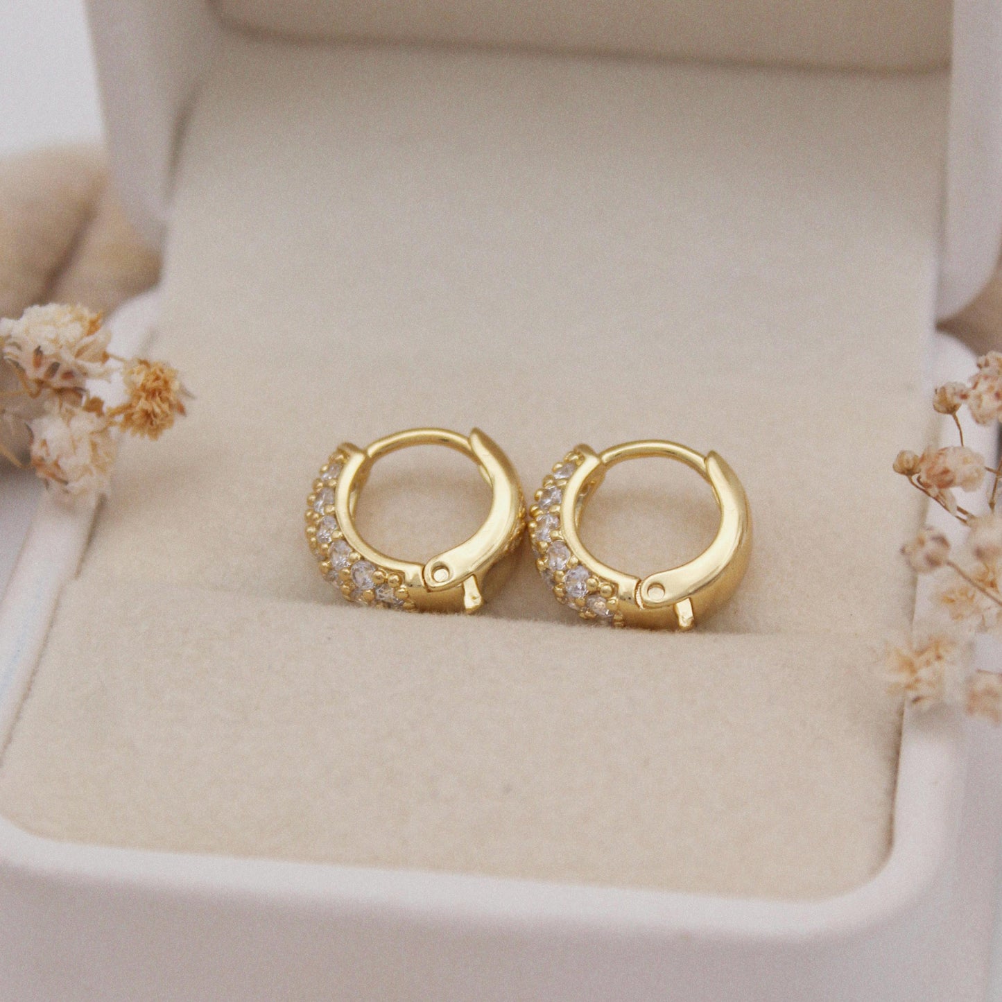 Ivelle Mini Huggie Earrings