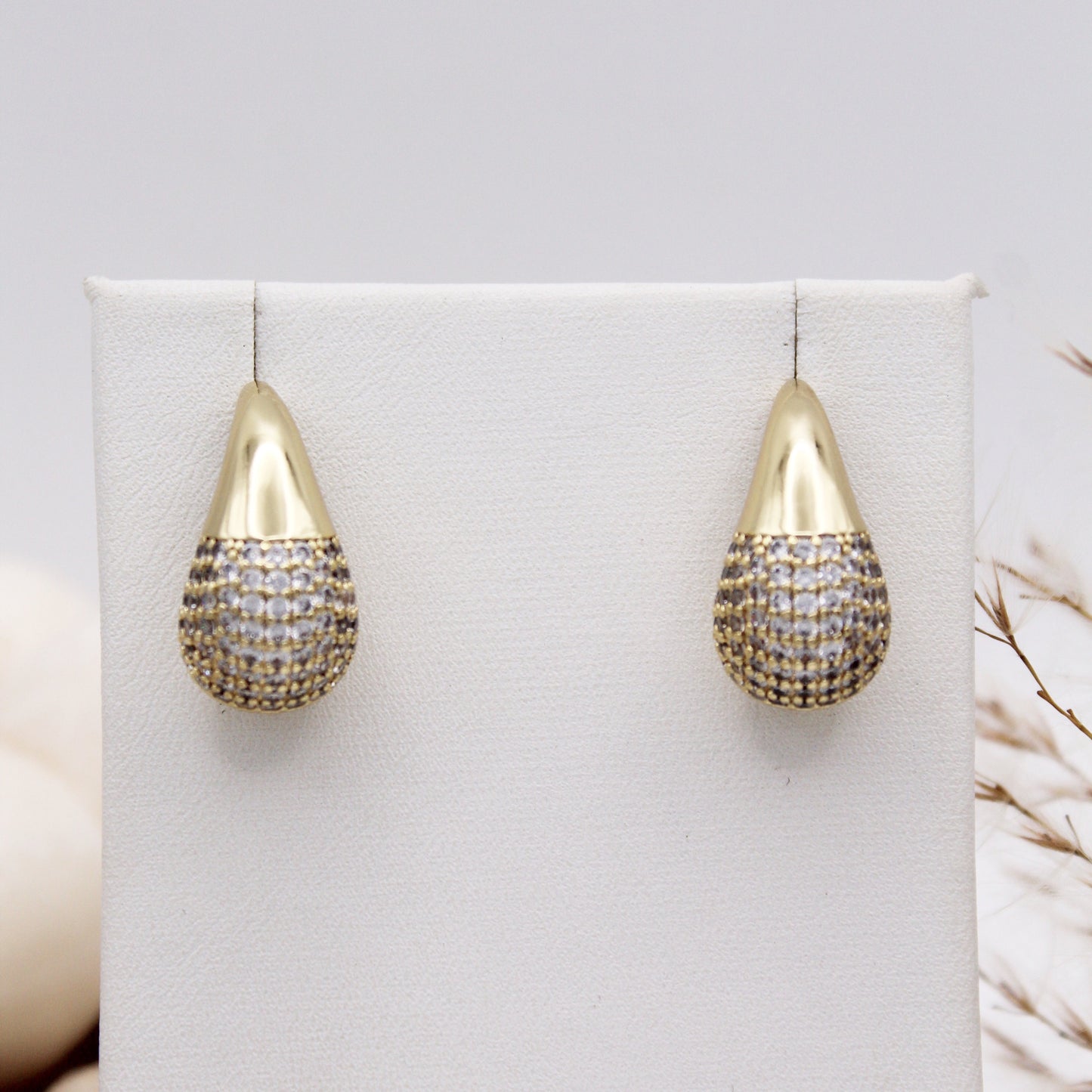 Odeliah drop Stud Earrings