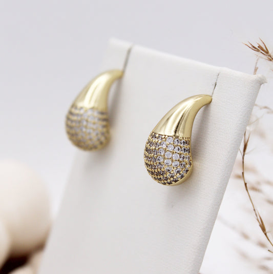 Odeliah drop Stud Earrings