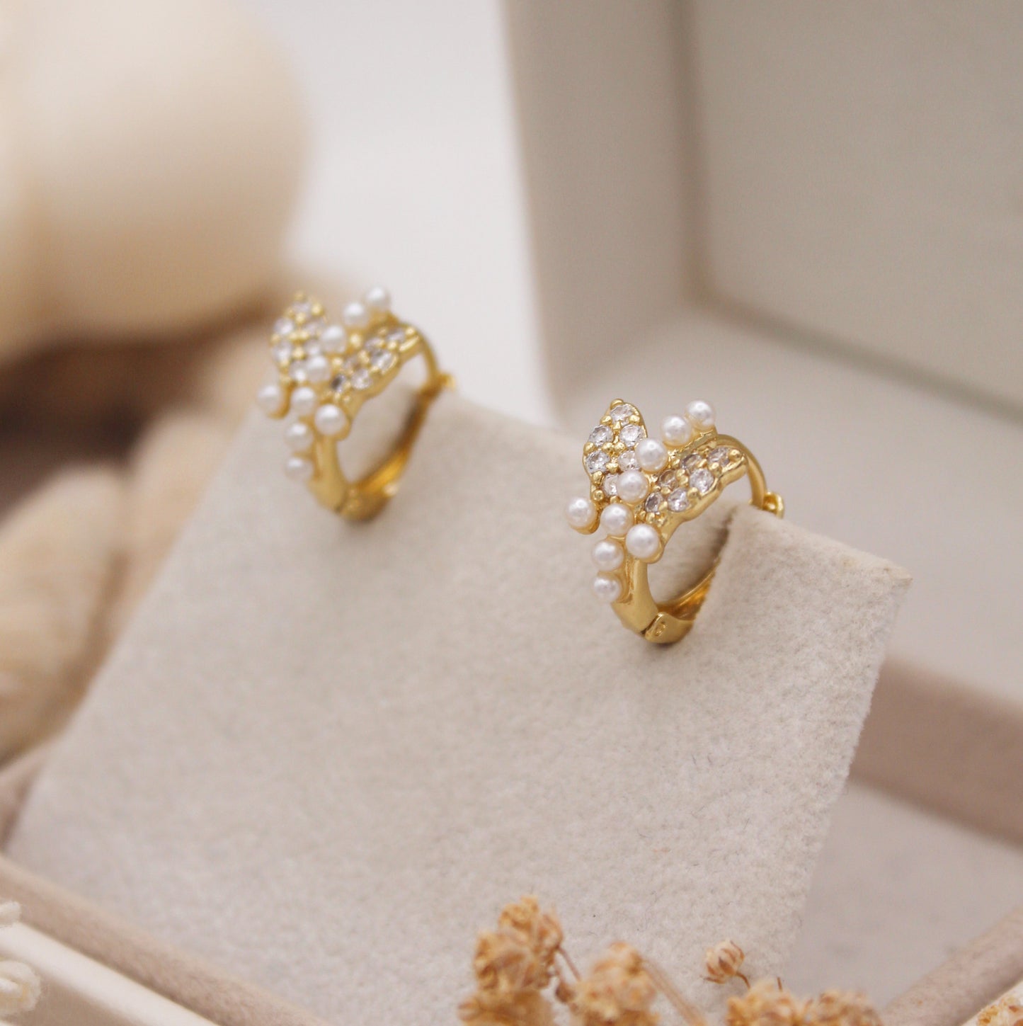 Fielle Pearl Huggie Earrings