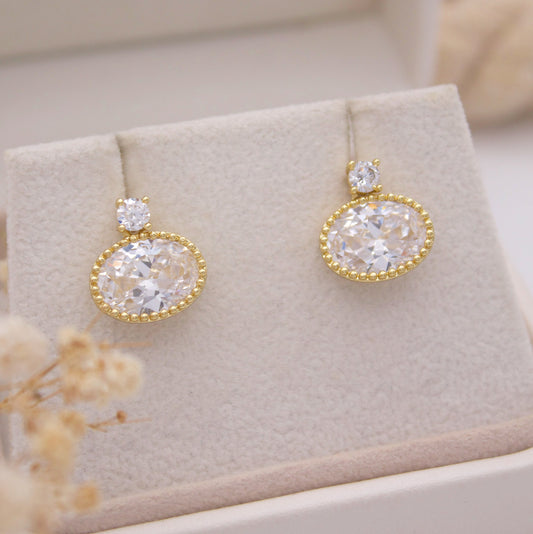 Clarisa Stud Earrings