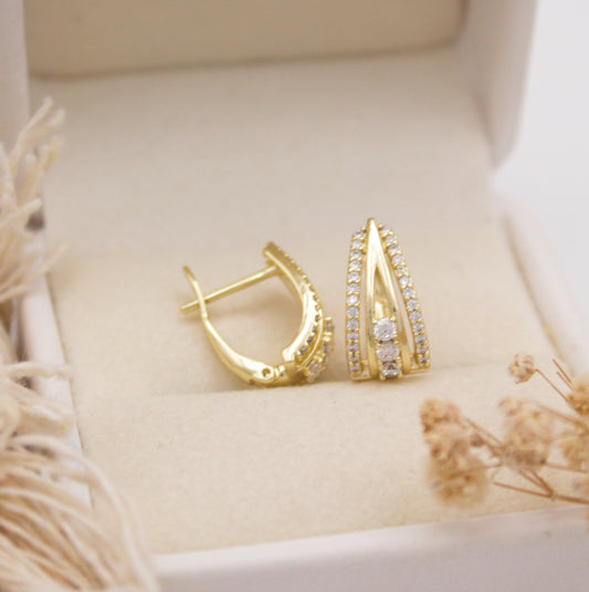 Nilah Huggie Earrings