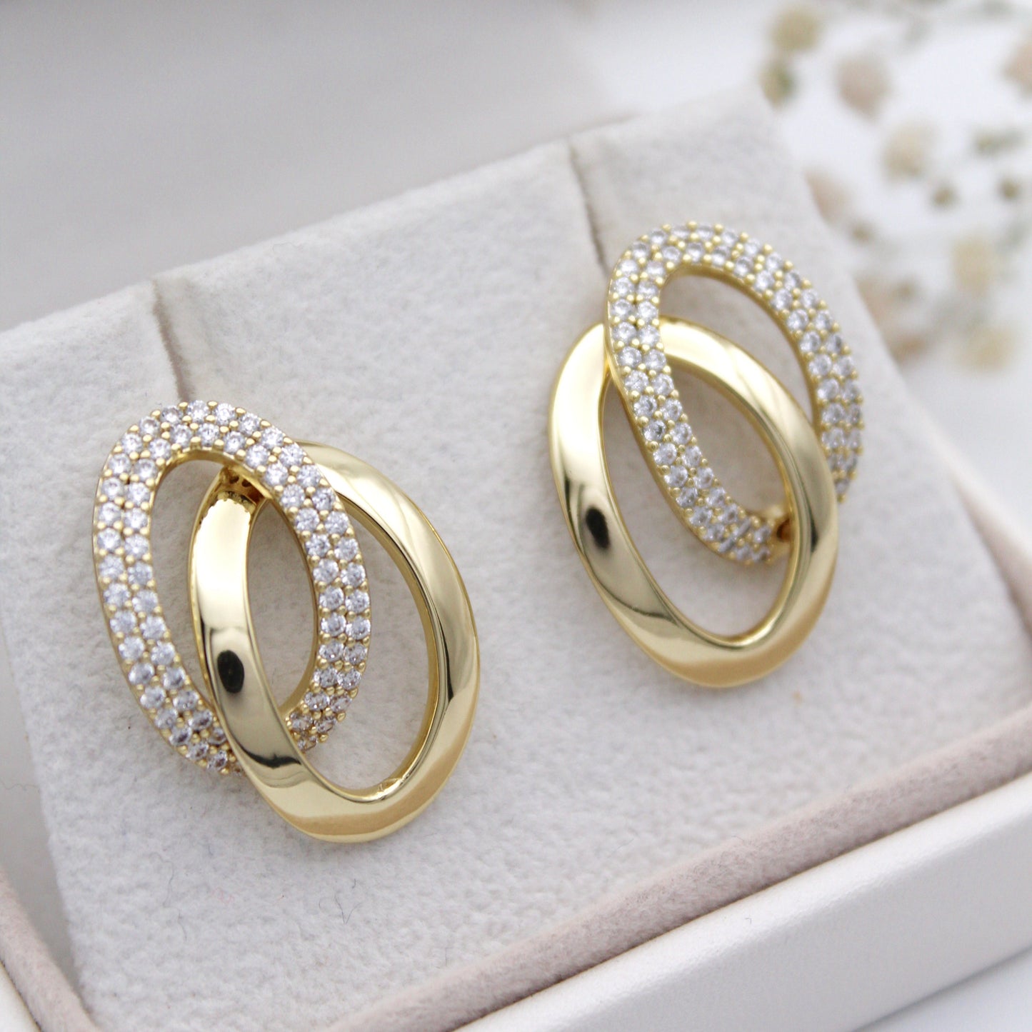 Mahra Stud Earrings