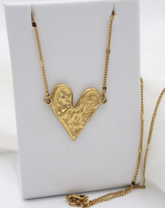 Anaisse Heart Necklace