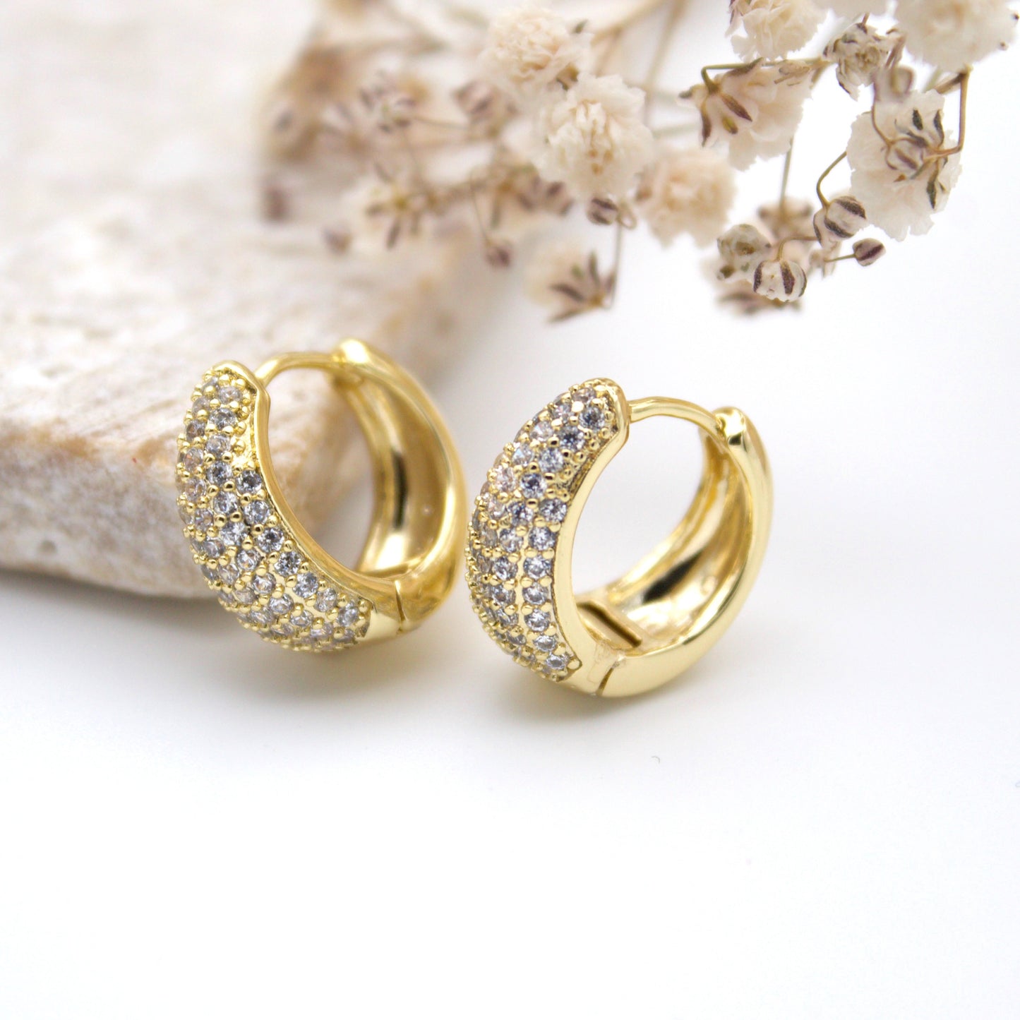 Vero Huggie Earrings