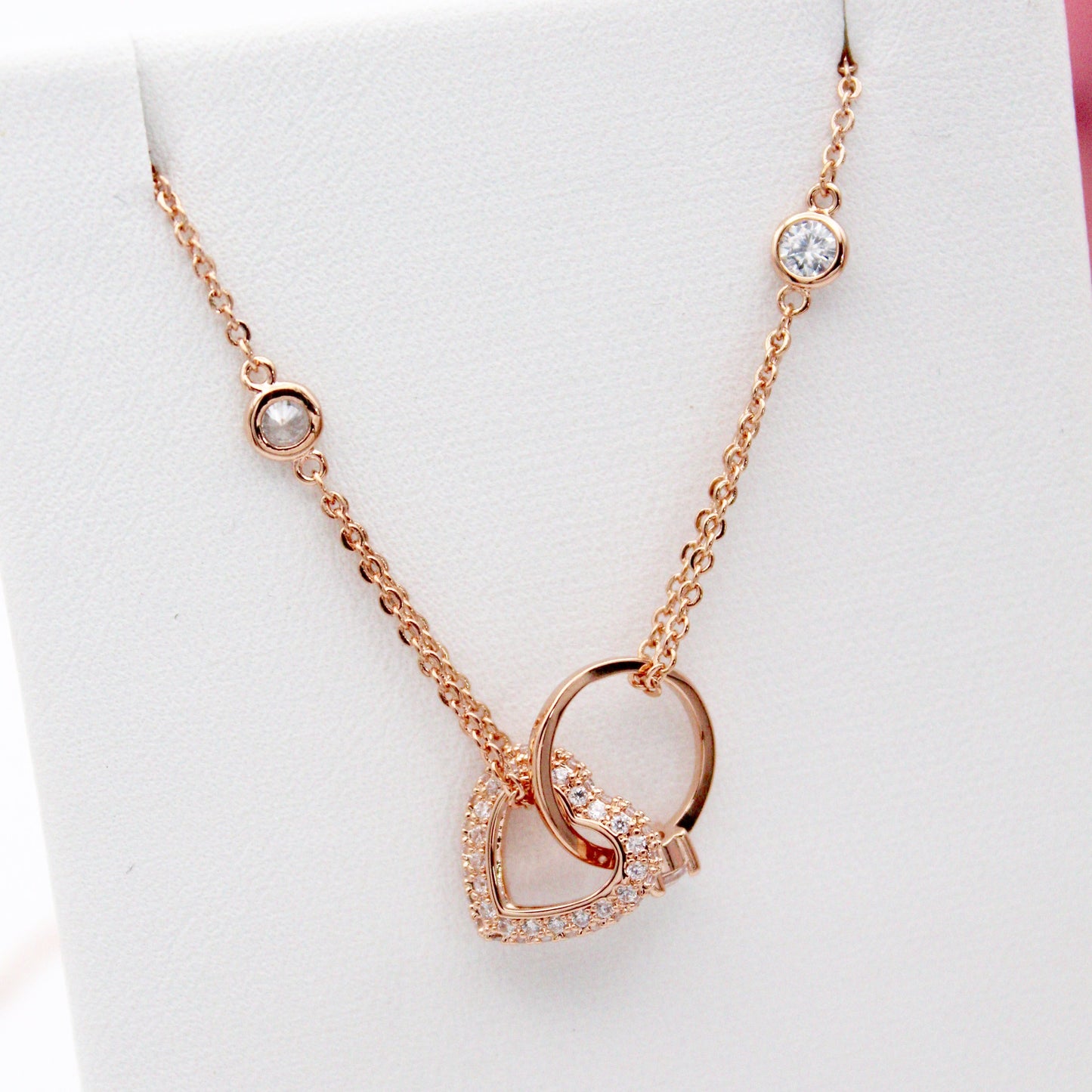 Fiancee Rosegold Heart Necklace