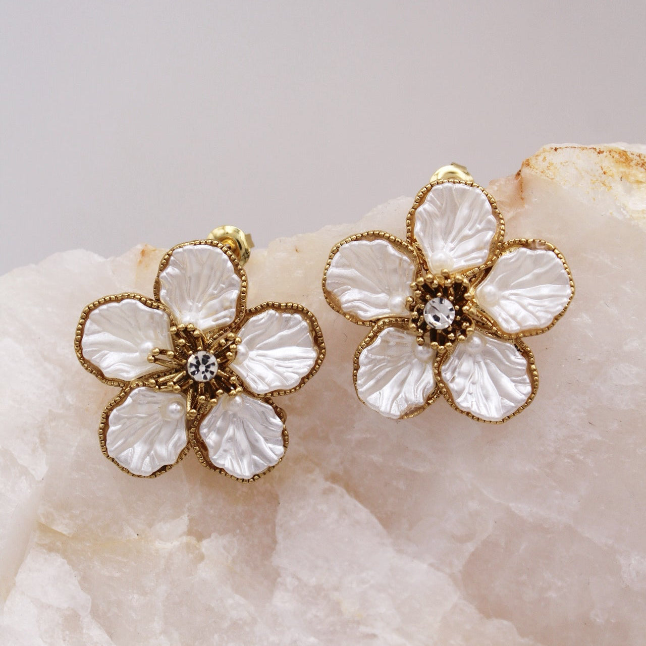 Azeneth Stud Earrings