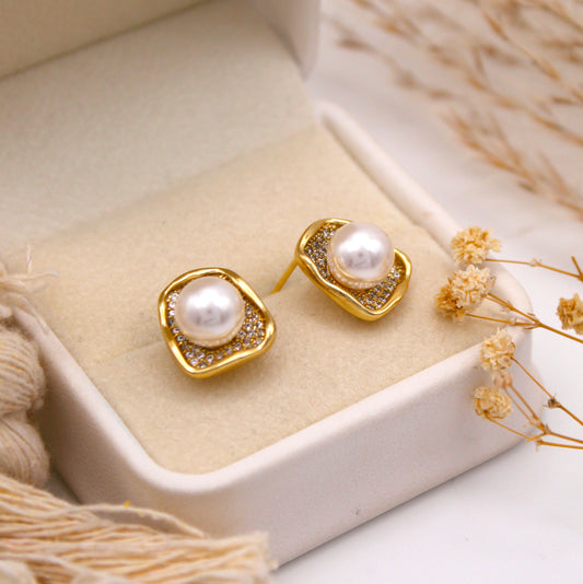 Belle Pearl Stud Earrings