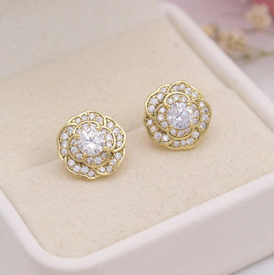 Anna Flower Stud Earrings