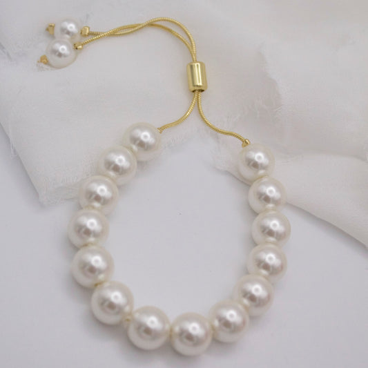 Eunoia Pearl Bracelet (10 mm)