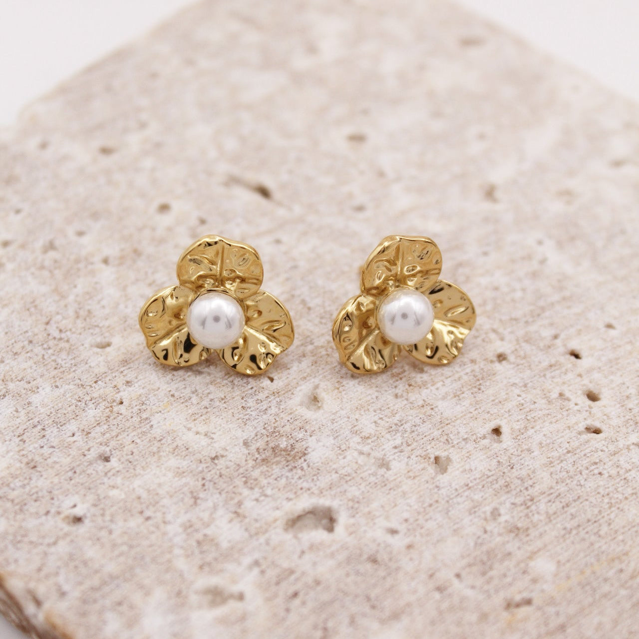 Kiarael Stud Earrings