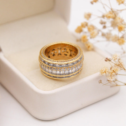 Noyabrina Ring