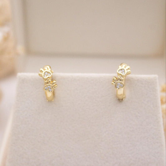 Vania Huggie Earrings