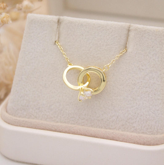 Amara Necklace