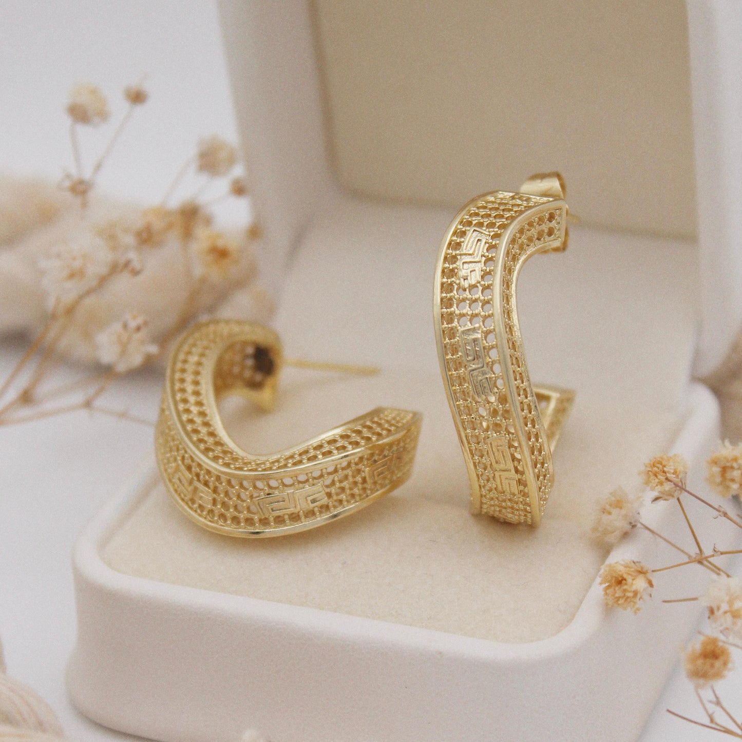 Cordel Stud Earrings