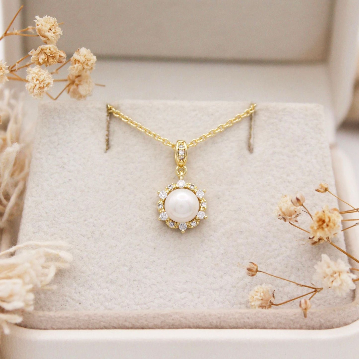 Corisande Pearl Necklace