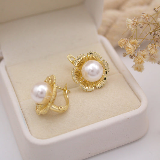 Azraelia Pearl Huggie Earrings
