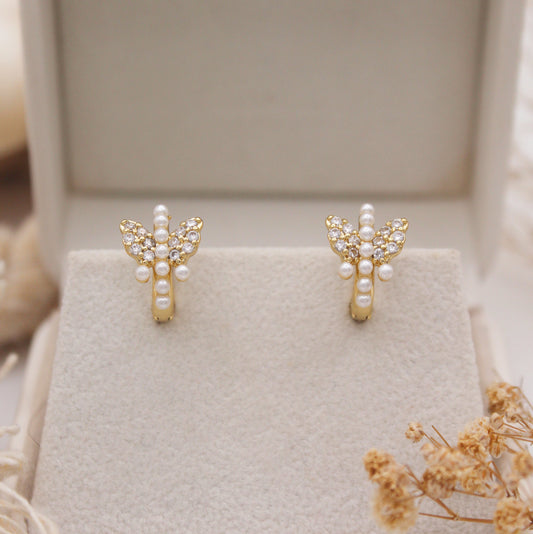 Fielle Pearl Huggie Earrings