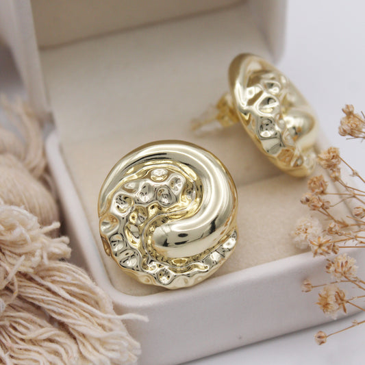 Isla Stud Earrings