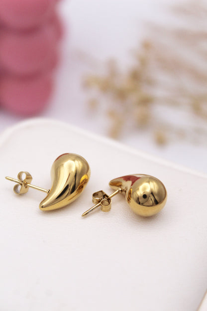 Saveria Gold Drop Earrings